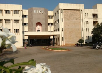 Bapuji-institute-of-engineering-and-technology-Engineering-colleges-Davanagere-Karnataka-1