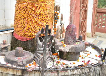Basistha-ashram-and-temple-Temples-Guwahati-Assam-2