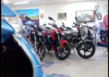 Berhampore-tvs-Motorcycle-dealers-Berhampore-West-bengal-2