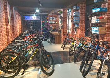 Bike-bros-Bicycle-store-Lakkar-bazaar-shimla-Himachal-pradesh-2