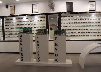 Black-stone-optician-Opticals-Bathinda-Punjab-3
