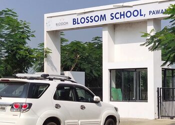 Blossom-school-Cbse-schools-Civil-lines-nagpur-Maharashtra-1