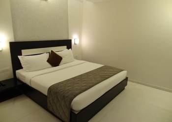 Blupetal-hotel-3-star-hotels-Bangalore-Karnataka-2