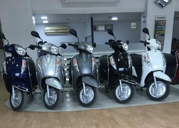 Bombay-motors-Motorcycle-dealers-Paota-jodhpur-Rajasthan-3