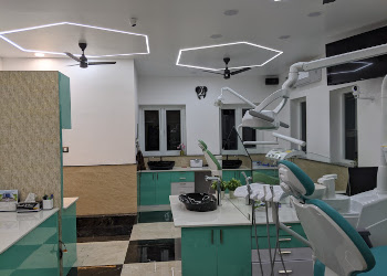 Brookside-dental-centre-Dental-clinics-Kochi-Kerala-2