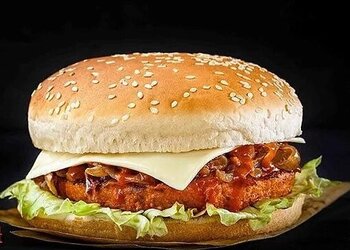 Burger-singh-Fast-food-restaurants-Gurugram-Haryana-3