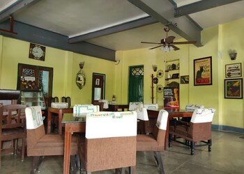 Cafe-regal-Cafes-Jamshedpur-Jharkhand-2