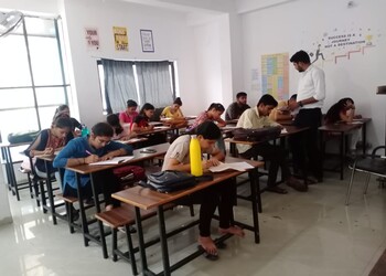 Career-power-Coaching-centre-Ujjain-Madhya-pradesh-2