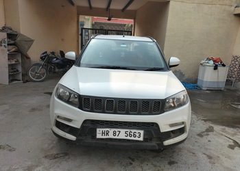 Cars24-store-Car-dealer-Sector-35-faridabad-Haryana-3