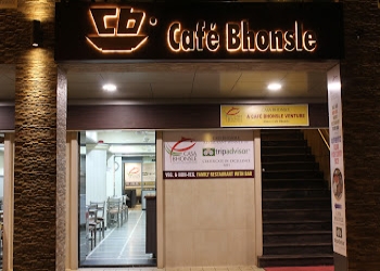 Casa-bhonsle-restaurant-and-bar-Family-restaurants-Panaji-Goa-2
