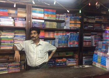 Central-book-stall-Book-stores-Nagpur-Maharashtra-3