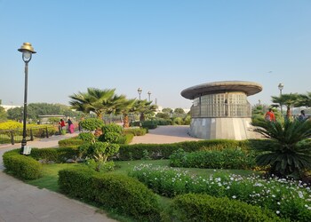 Central-park-Public-parks-New-delhi-Delhi-2