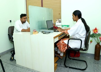 Chakrapani-ayurveda-clinic-research-center-Ayurvedic-clinics-Lal-kothi-jaipur-Rajasthan-2