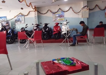 Chandra-motors-Motorcycle-dealers-Bilaspur-Chhattisgarh-3