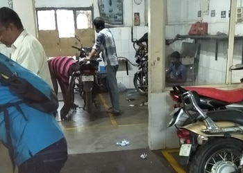 Classic-bajaj-Motorcycle-dealers-Silchar-Assam-3