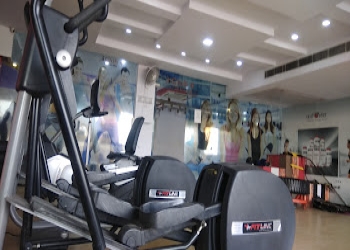Club-4-gym-Gym-Shahdara-delhi-Delhi-2