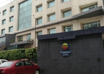 Comfort-inn-3-star-hotels-Lucknow-Uttar-pradesh-1