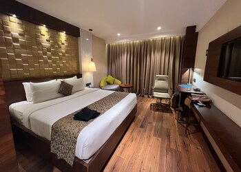 Coral-isle-hotel-4-star-hotels-Kochi-Kerala-2