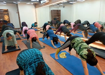 Core-fitness-studio-Yoga-classes-Howrah-West-bengal-1