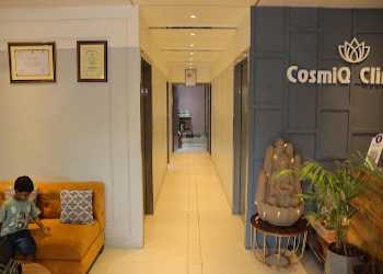 Cosmiq-clinic-Dermatologist-doctors-Agra-Uttar-pradesh-1