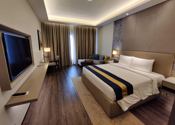 Courtyard-by-marriott-5-star-hotels-Bhopal-Madhya-pradesh-2