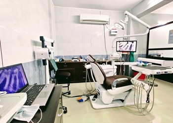 Crown-dental-hub-Dental-clinics-Civil-lines-aligarh-Uttar-pradesh-2