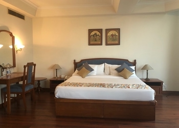 Crystal-palace-3-star-hotels-Meerut-Uttar-pradesh-2
