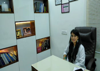 Cure-derm-skin-clinic-Dermatologist-doctors-Sector-51-noida-Uttar-pradesh-2