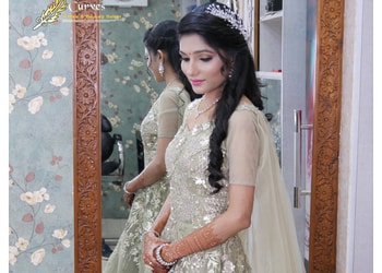 Cuts-and-curves-Beauty-parlour-Charbagh-lucknow-Uttar-pradesh-2