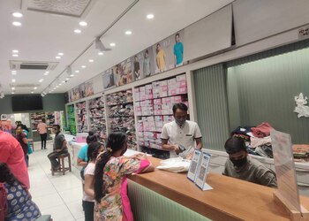 D-fashion-Clothing-stores-Vadodara-Gujarat-3