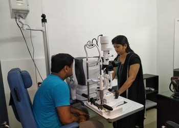 De-looks-eye-clinic-optical-Opticals-Jorhat-Assam-2