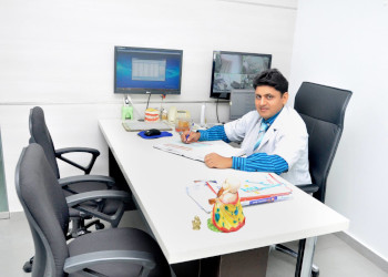 Deep-dental-care-treatment-centre-Dental-clinics-Faridabad-Haryana-3