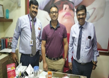 Deepak-skin-laser-clinic-Dermatologist-doctors-Bareilly-Uttar-pradesh-2