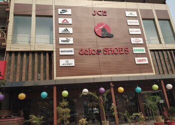 Delco-shoes-Shoe-store-Faridabad-Haryana-1