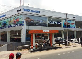 Derik-motors-Car-dealer-Thiruvananthapuram-Kerala-1