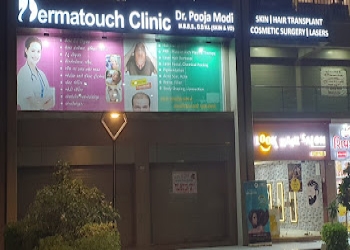 Dermatouch-clinic-Dermatologist-doctors-Ghatlodia-ahmedabad-Gujarat-2