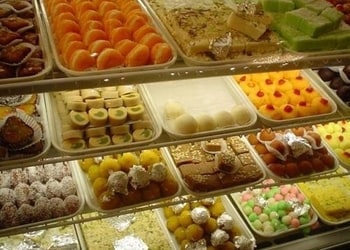 Deshbandhu-sweets-Sweet-shops-Bara-bazar-kolkata-West-bengal-3