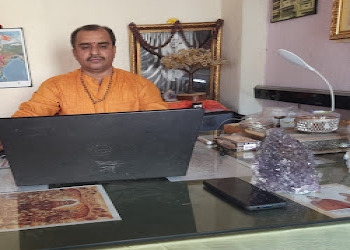 Destiny-view-vedic-astrologer-numerologist-Tarot-card-reader-Koramangala-bangalore-Karnataka-2