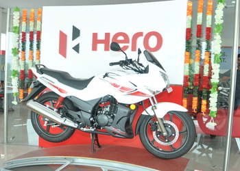 Devesh-hero-Motorcycle-dealers-Karimnagar-Telangana-3