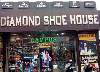 Diamond-shoe-house-Shoe-store-Bilaspur-Chhattisgarh-1