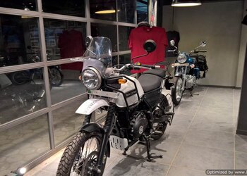 Dino-motorcycles-Motorcycle-dealers-Ambattur-chennai-Tamil-nadu-3