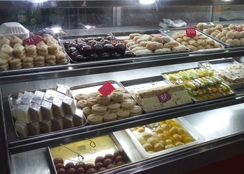 Dinobandhu-sweets-Sweet-shops-Haridevpur-kolkata-West-bengal-3