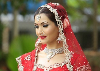 Diva-the-makeup-and-bridal-studio-Makeup-artist-Bandra-mumbai-Maharashtra-1