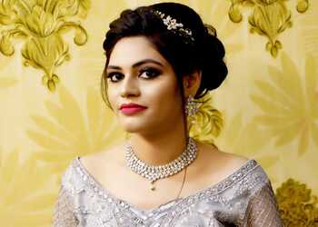 Divine-makeup-beauty-salon-Beauty-parlour-Etawah-Uttar-pradesh-3
