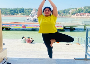 Divine-yoga-studio-Yoga-classes-Kanpur-Uttar-pradesh-1