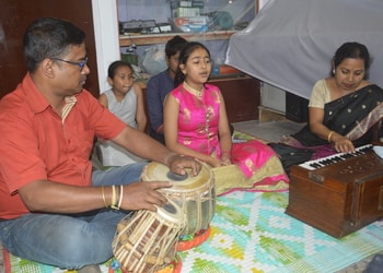 Doremi-school-of-music-Guitar-classes-Chandmari-guwahati-Assam-3