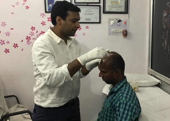 Dr-abhijeet-kumar-jha-Hair-transplant-surgeons-Khagaul-patna-Bihar-2