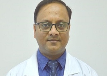 Dr-abhishek-sharma-Child-specialist-pediatrician-Faridabad-new-town-faridabad-Haryana-1