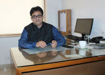 Dr-ajay-chhabra-Diabetologist-doctors-Kadru-ranchi-Jharkhand-1