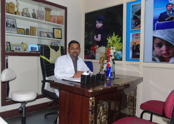 Dr-ambresh-badad-Dermatologist-doctors-Chincholi-gulbarga-kalaburagi-Karnataka-1